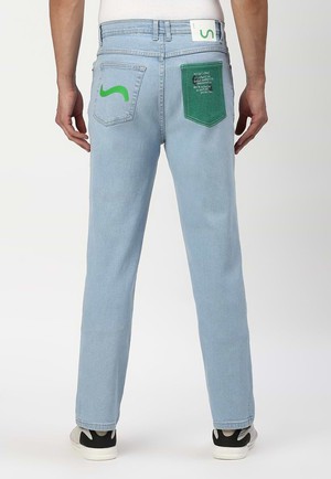 UnExcess Pledge | Hoch sitzende Slim-Jeans in Hellindigoblau from Un Denim