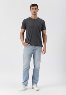 UnExcess Pledge | Mittelhohe Slim-Jeans in Hellindigo via Un Denim