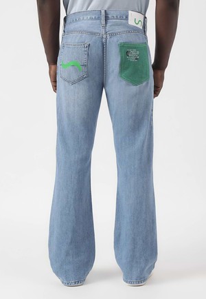 UnExcess Pledge | Bootcut-Jeans mit mittelhohem Bund in Hellindigoblau from Un Denim