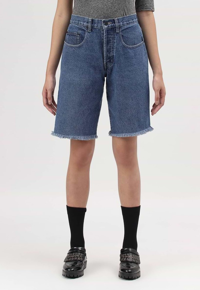 Re.Street Rebel | Hoch sitzende Bermudashorts in Dunkelindigo from Un Denim