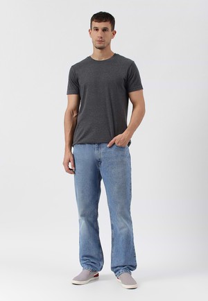 UnExcess Pledge | Hoch sitzende Straight-Jeans in Hellindigoblau from Un Denim