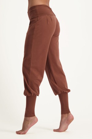 Devi Yoga Pants – Mocca from Urban Goddess