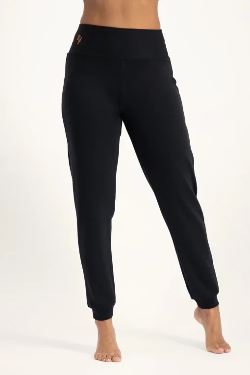 Ojas Yoga Pants – Onyx Black from Urban Goddess