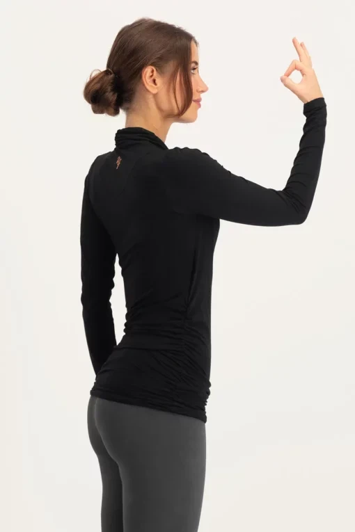 Good Karma Longsleeve Yoga Shirt – Onyx Black from Urban Goddess