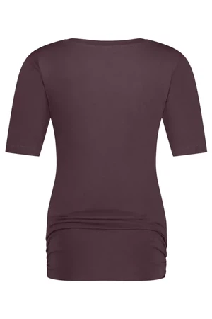 Kami Yoga Tee – Berry from Urban Goddess