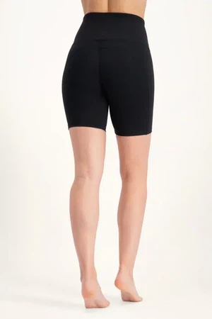 Sati Yoga Biker Shorts – Onyx Black from Urban Goddess