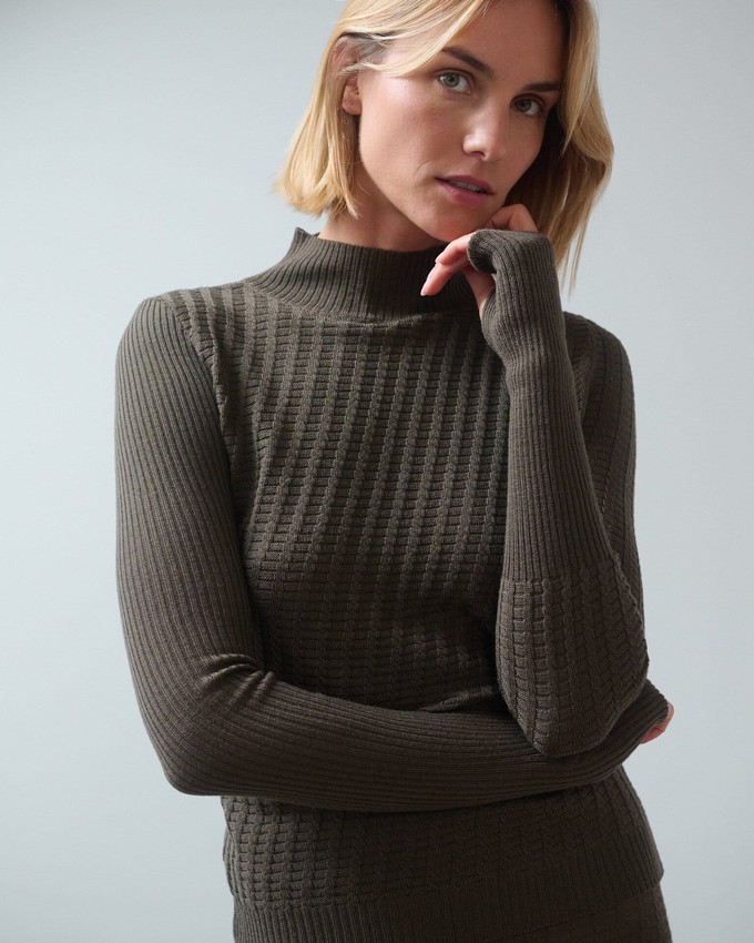 Žaltys: Nettle Merino Wool Turtleneck from Urbankissed