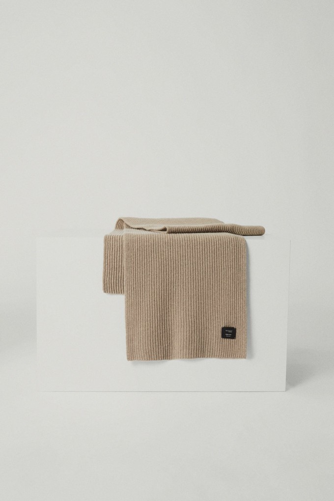 The Woolen Ribbed Scarf - Oak from Urbankissed