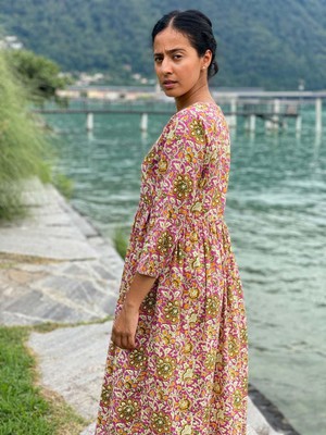 Floral Button-Down Midi Dress - Fuchsia from Urbankissed