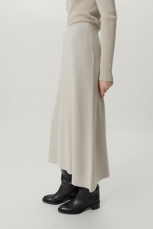 The Merino Wool Flare Skirt - Pearl from Urbankissed