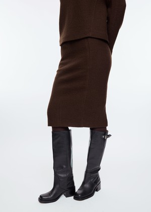 Curl wool pencil skirt from Vanilia