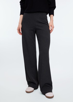 Clean punto pants from Vanilia