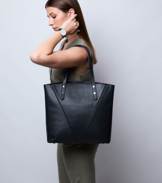 Honor Vegan Bio-Based Bamboo Leather Tote Bag in black from Votch