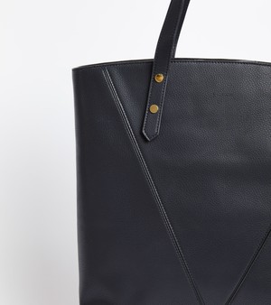 Honor Vegan Bio-Based Bamboo Leather Tote Bag in black from Votch