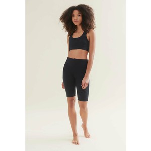 Yoga Shorts - Caviar Black from Wellicious