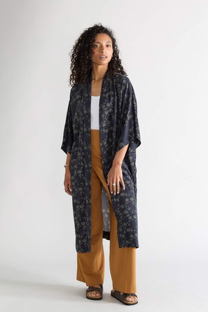 midnight Besser-als-Seide Kimono from Yahmo