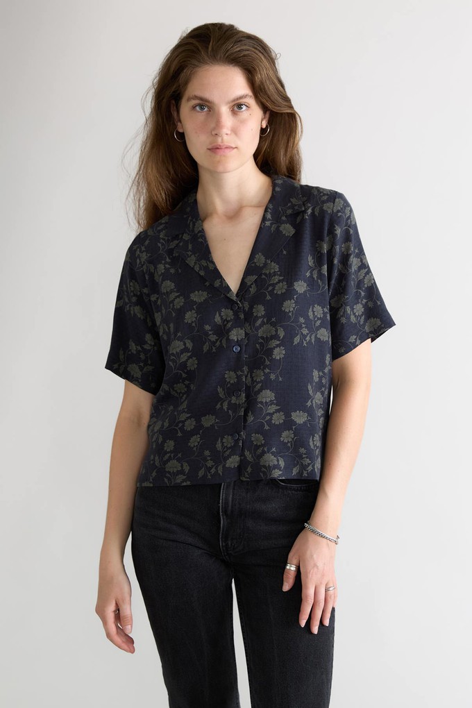 midnight Bowling Shirt aus Cupro from Yahmo