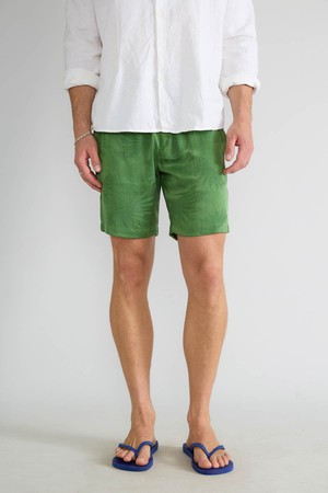 matcha Leichte Reiseshorts from Yahmo