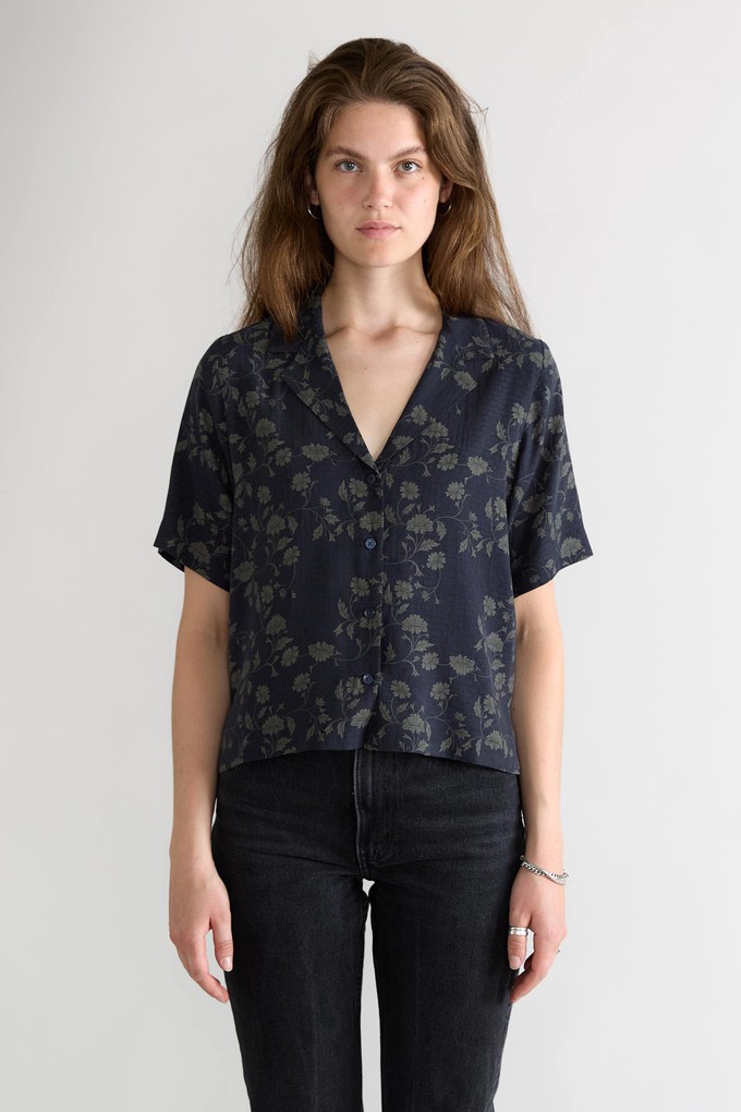 midnight Bowling Shirt aus Cupro from Yahmo