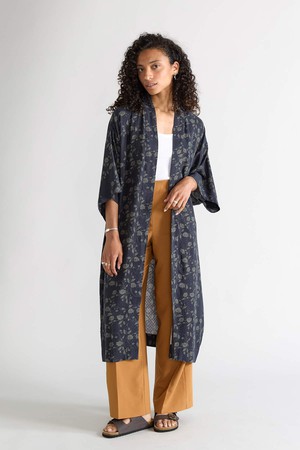 midnight Besser-als-Seide Kimono from Yahmo