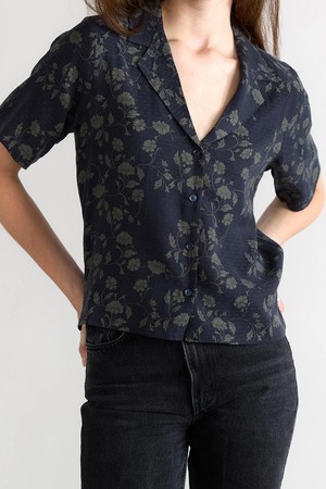 midnight Bowling Shirt aus Cupro from Yahmo