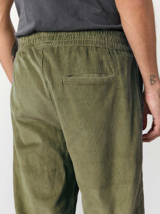 olive Cordhose from Yahmo