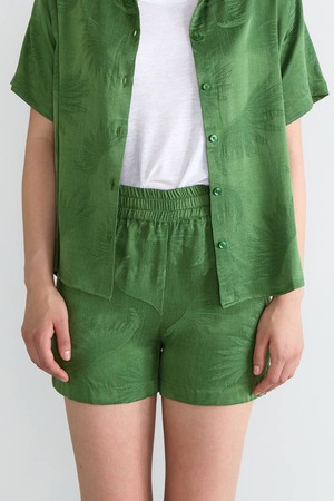 matcha Leichte Reiseshorts from Yahmo