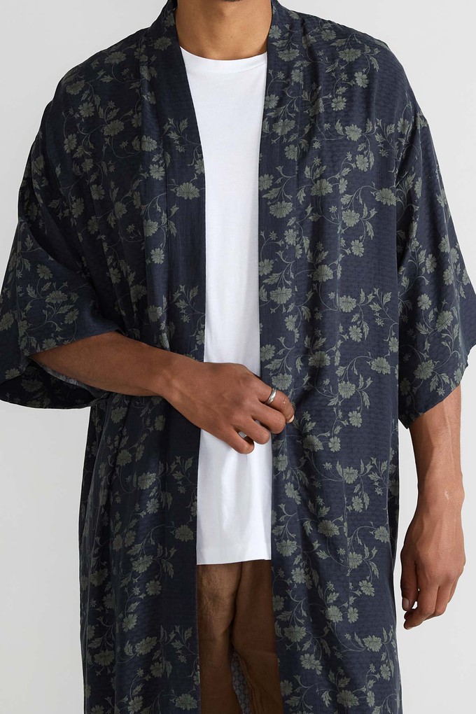 midnight Besser-als-Seide Kimono from Yahmo